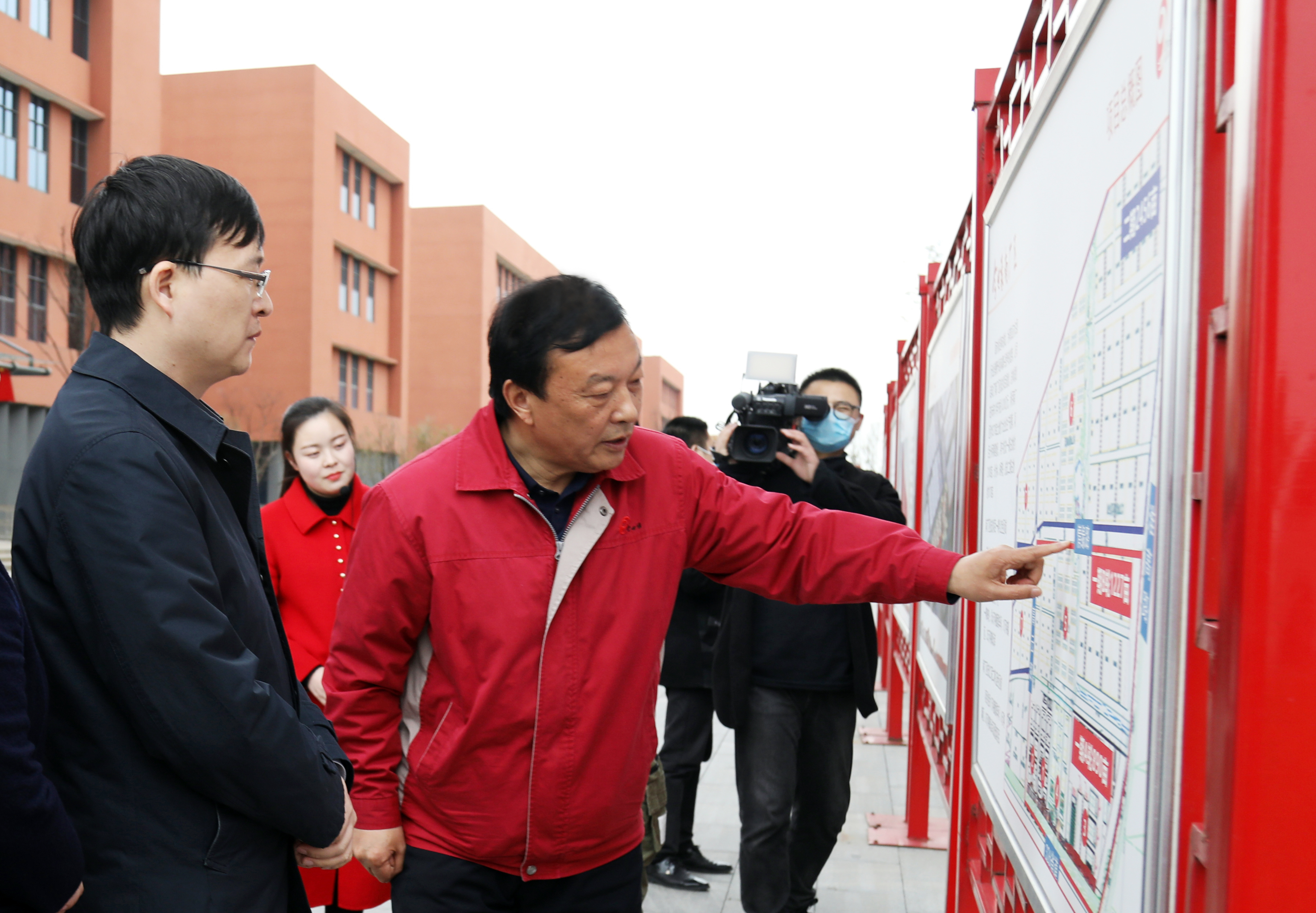 2020年3月27日，时任淮安市委副书记、市长，现任南京市市长陈之常调研尊龙凯时人生就是博